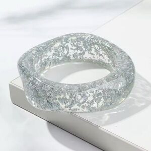 Clear Lucite Bracelet Silver Confetti JA31